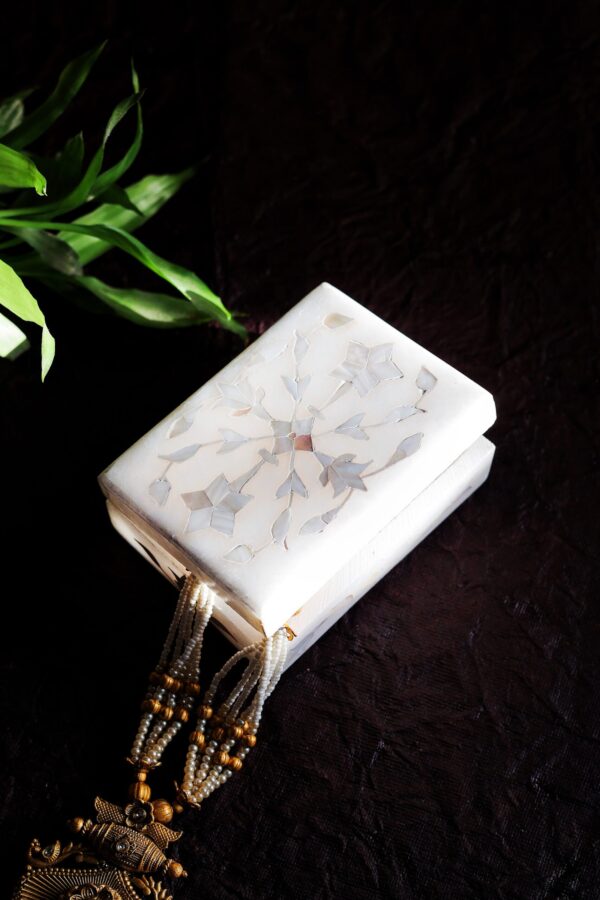White Marble Inlay Jewelry Box – Classic Floral Stone Design (4x3 Inch)