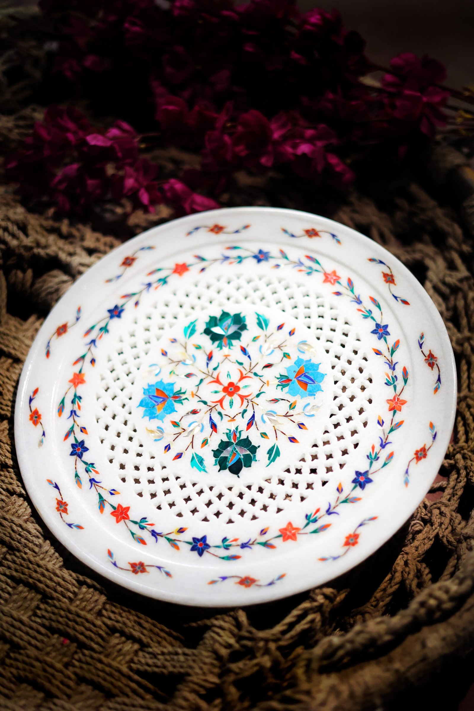 Handmade White Marble Inlay Plate with Floral Jali Work – Decorative Wall & Table Art