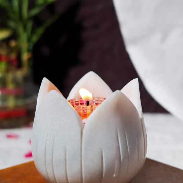 White Marble Lotus Urli – Handmade Luxury Marble Decor for Floating Flowers & Candles