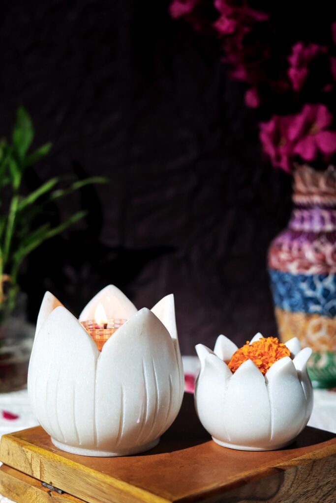 White Marble Lotus Urli – Handmade Luxury Marble Decor for Floating Flowers & Candles - image 2
