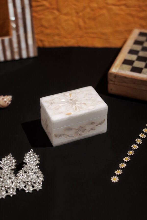 White Marble Inlay Jewelry Box – Classic Floral Stone Design (3x2 Inch)