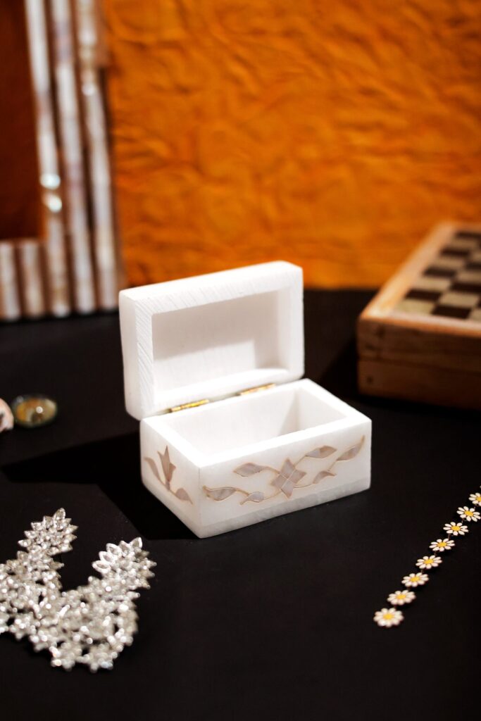 White Marble Inlay Jewelry Box – Classic Floral Stone Design (3x2 Inch) - image 2