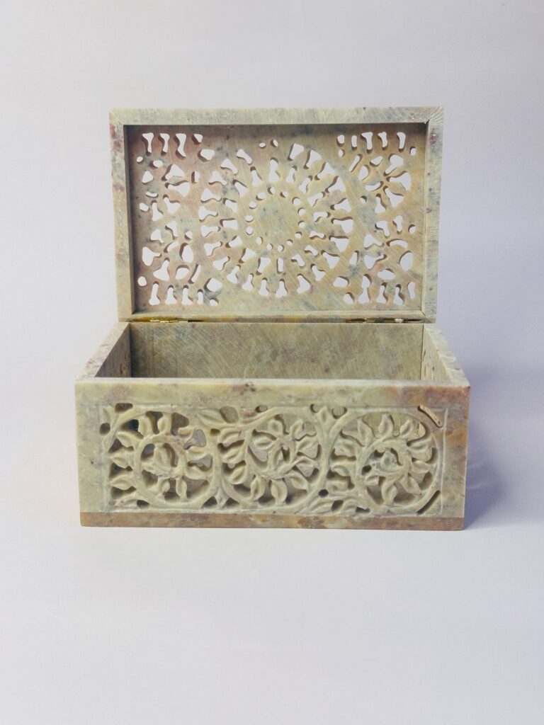 Beautiful Rectangle Marble Carving Jewelry Box Handcrafted Item 6x4 Inch - image 6