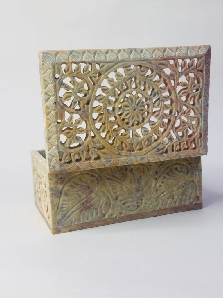 Beautiful Rectangle Marble Carving Jewelry Box Handcrafted Item 6x4 Inch - image 5