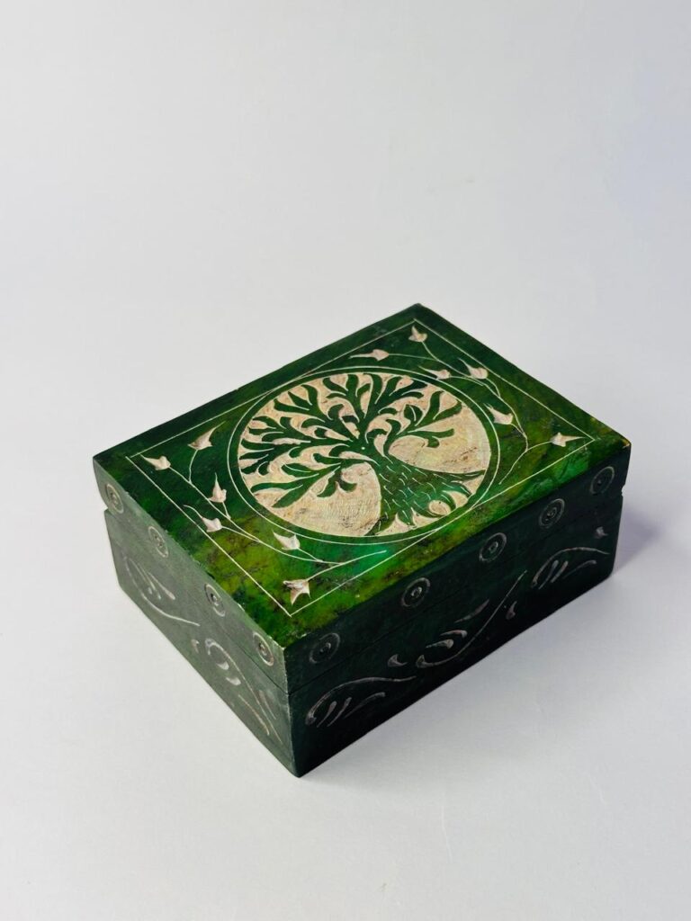 Green Color Marble Soapstone Jewelry Box Handcrafted Item For Home Decoration 3x4 Inch - image 5